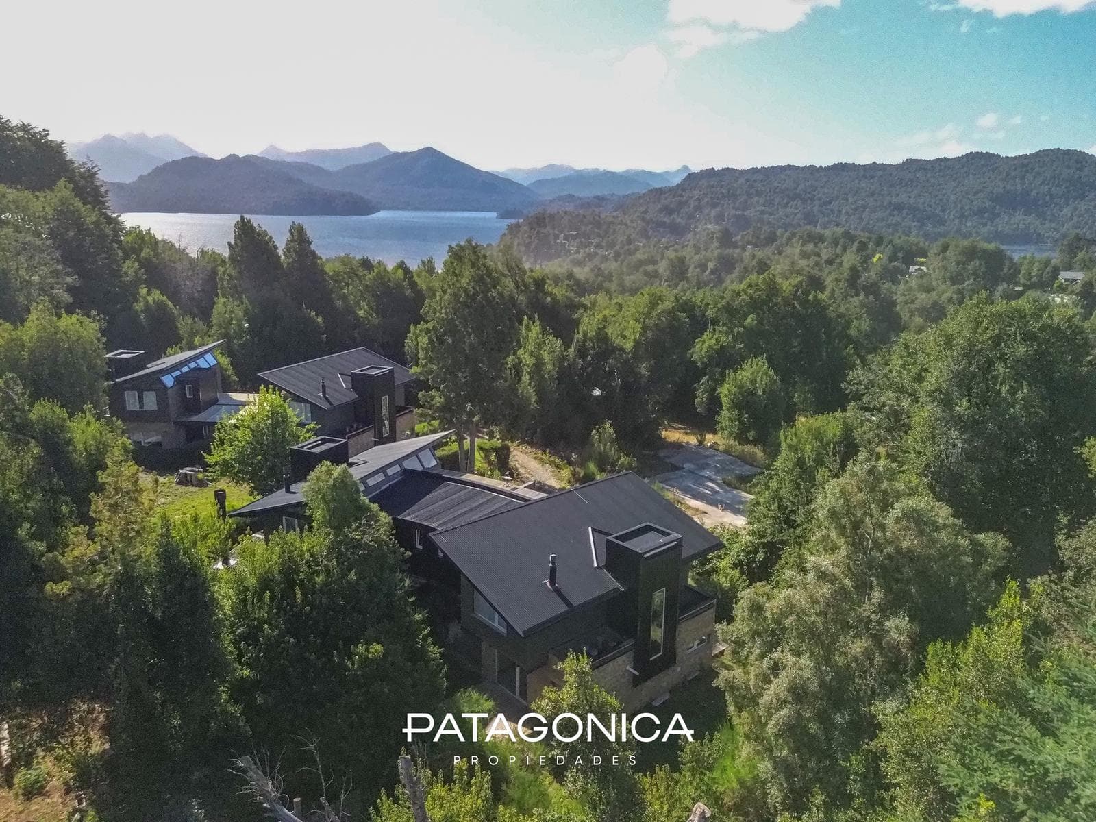 FOR SALE: High-quality home in Villa Eco Lomas