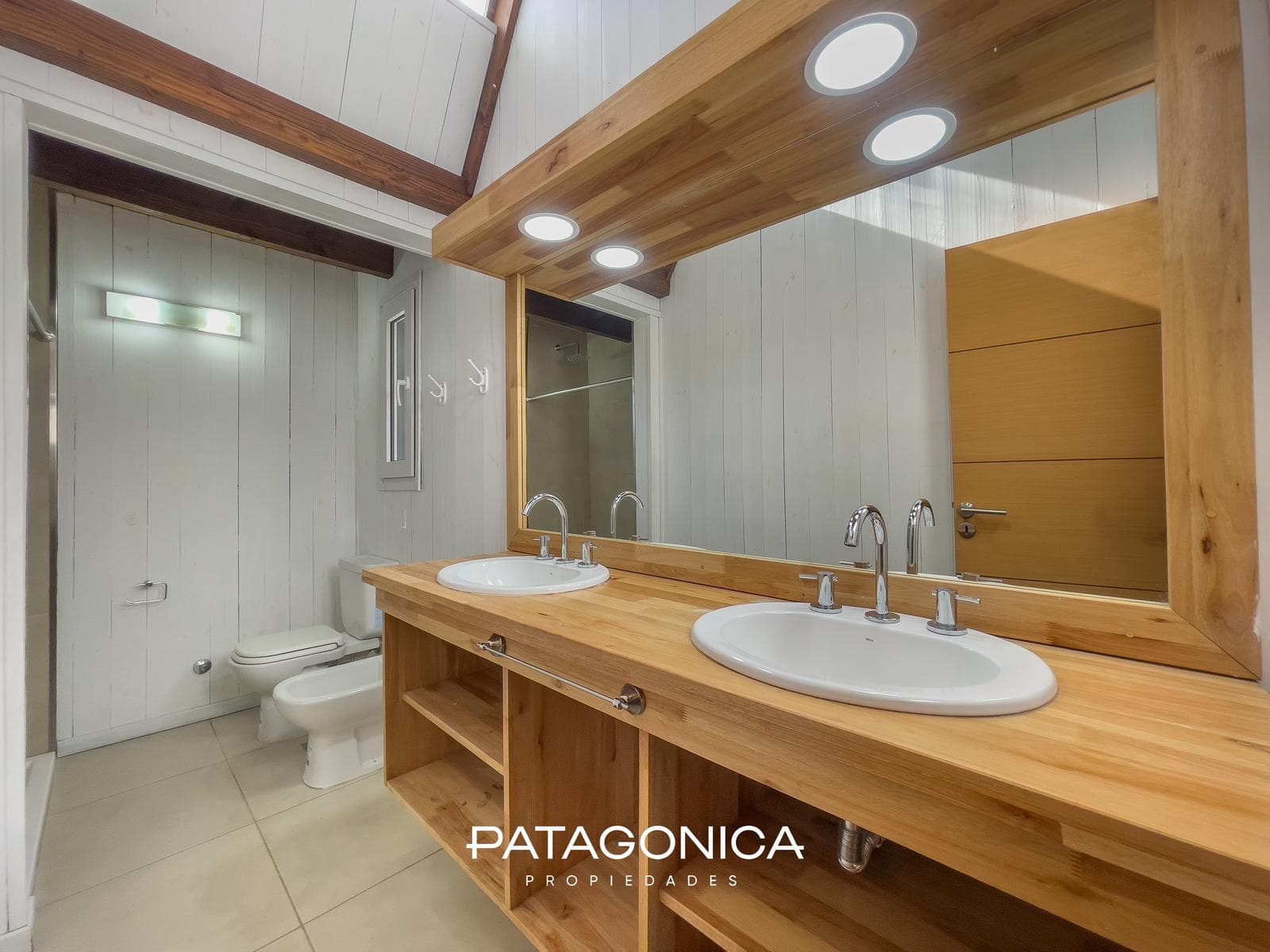 FOR SALE: High-quality home in Villa Eco Lomas