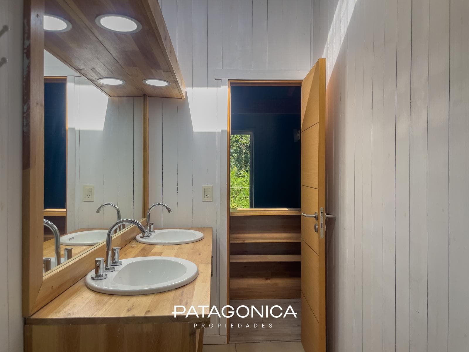 FOR SALE: High-quality home in Villa Eco Lomas