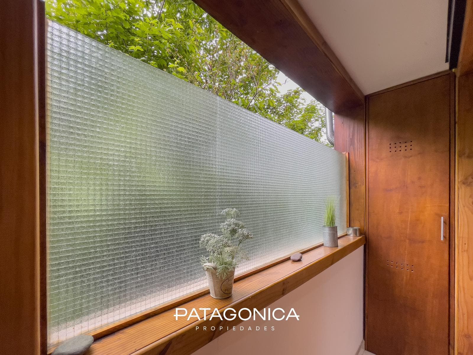 FOR SALE: 2-ROOM APARTMENT, 42 m² (FULLY FURNISHED), DOWNTOWN, VILLA LA ANGOSTURA