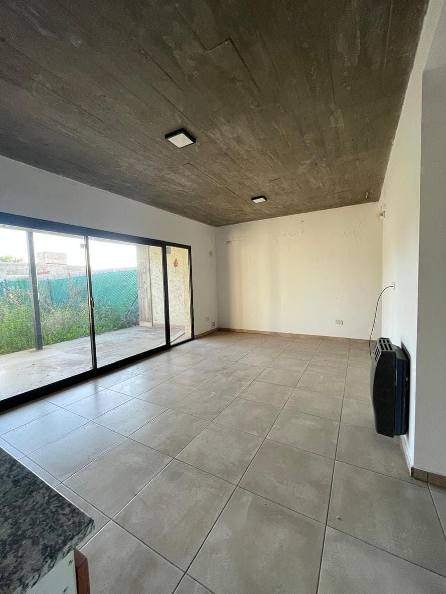 TWO-BEDROOM HOUSE FOR SALE WITH A POOL IN BARRIO NORTE