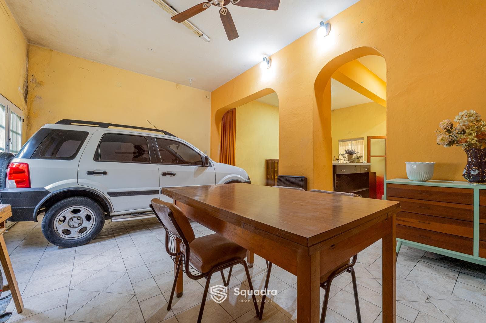 FOR SALE - 3-bedroom duplex with two entrances, a garage, and a balcony. Arroyito, Rosario.