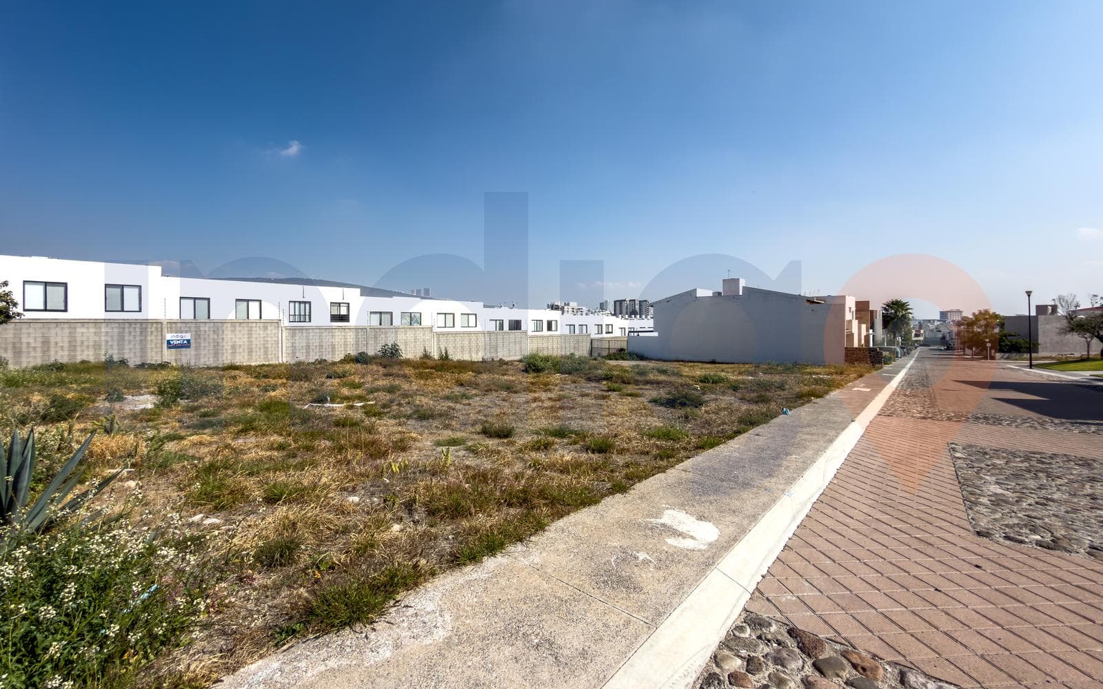 Flat Lot for Sale in La Vista Residencial in the Lomas de La Vista Condominium