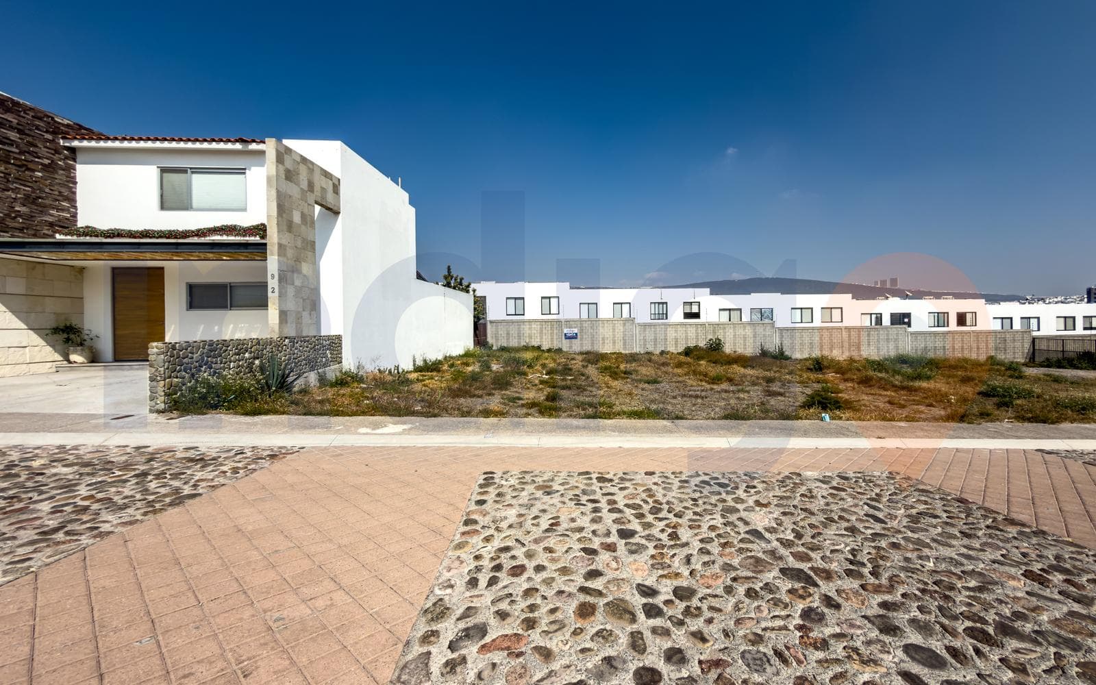 Flat Lot for Sale in La Vista Residencial in the Lomas de La Vista Condominium