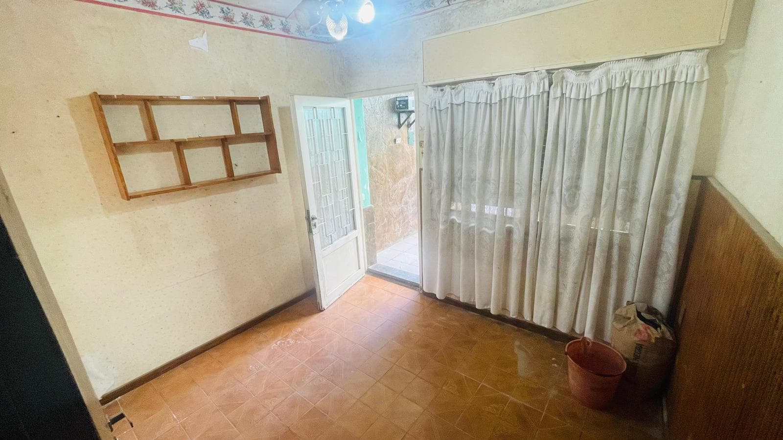Single-hall house with 2 bedrooms, a patio, and a terrace