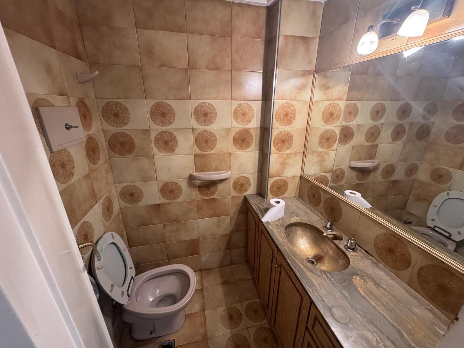 4-Bedroom Apartment for Sale in Flores (Currently Rented)