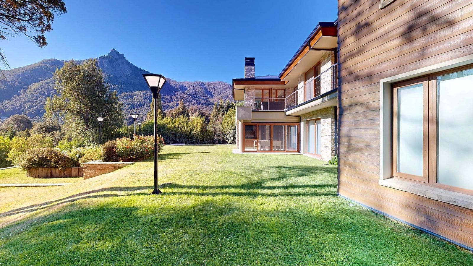 House for Sale in Arelauquen Golf - Bariloche