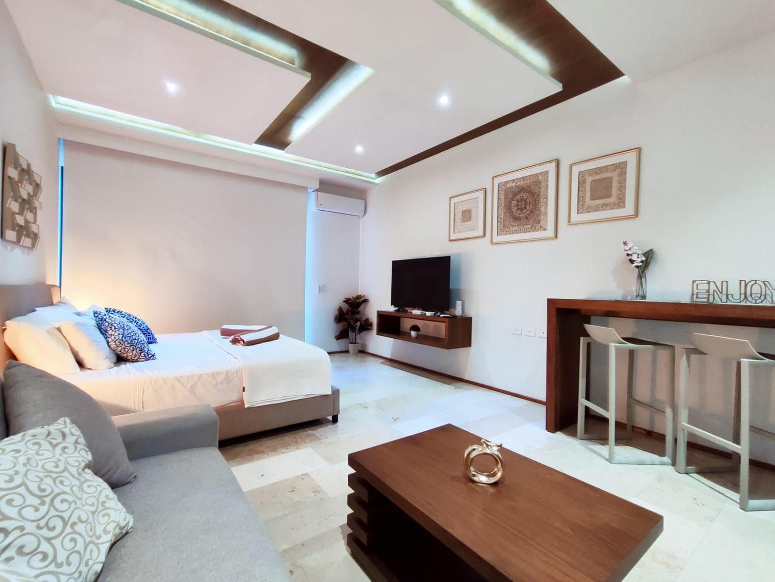 STUDIO APARTMENT FOR RENT WITH TERRACE IN DOWNTOWN PDC, LUXURIOUSLY FURNISHED
