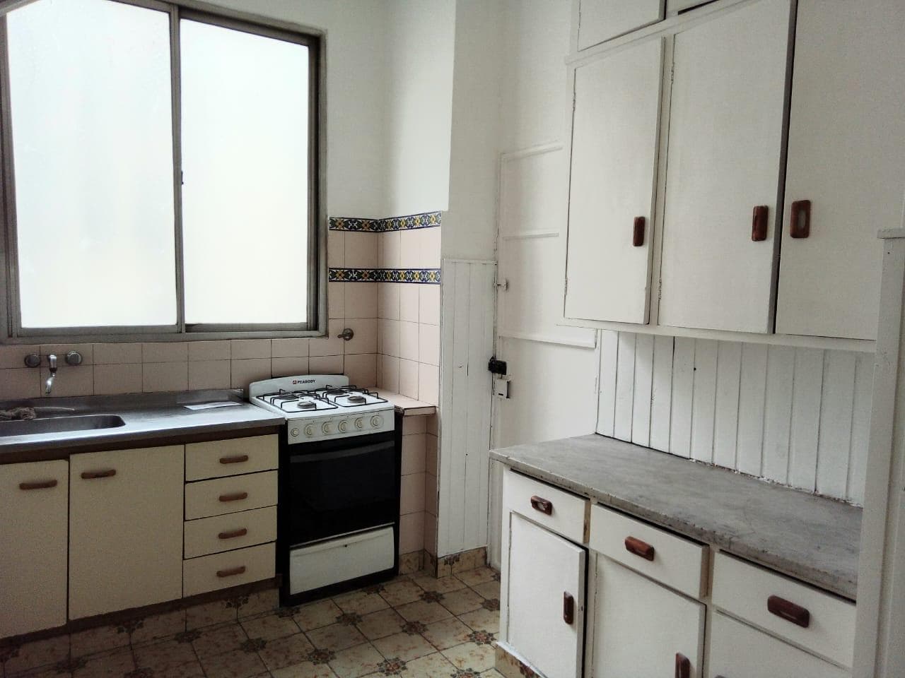 4-room apartment with a separate room, dining room; immaculate, comfortable, and spacious