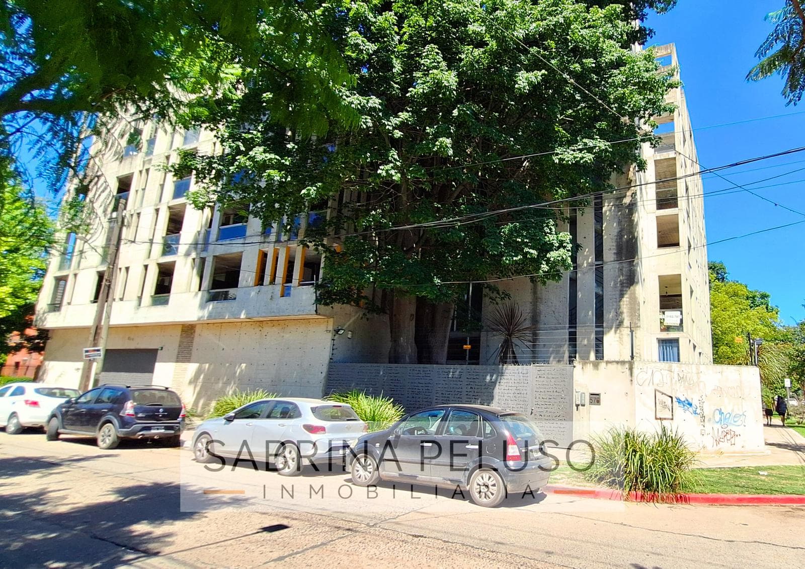 Apartment for Sale in Moreno
