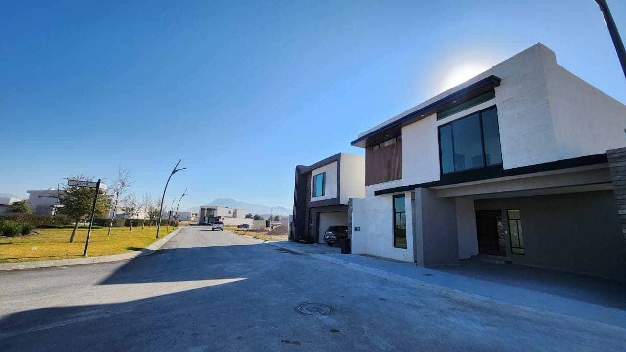 House for Sale in the Fontanna Valley, Northern Saltillo