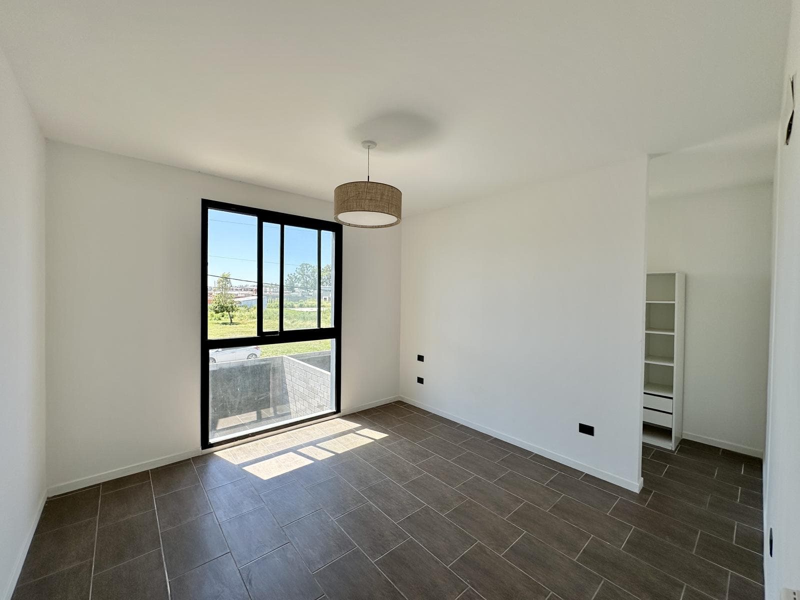 Duplex for Sale. 2 bedrooms, patio with grill, garage. Financing available. Puerta del Sol neighborhood, Campana