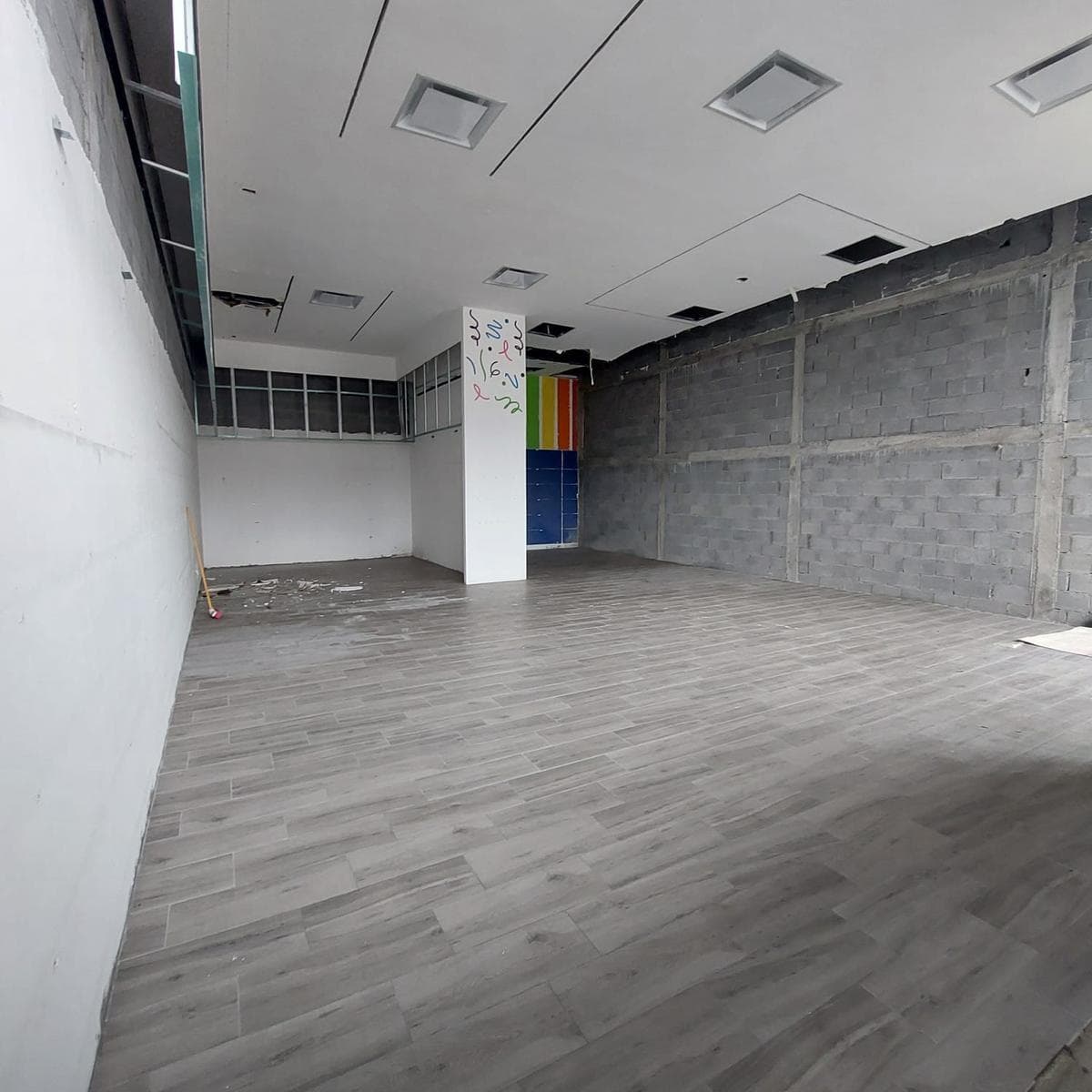 COMMERCIAL SPACE FOR RENT IN CUMBRES ELITE