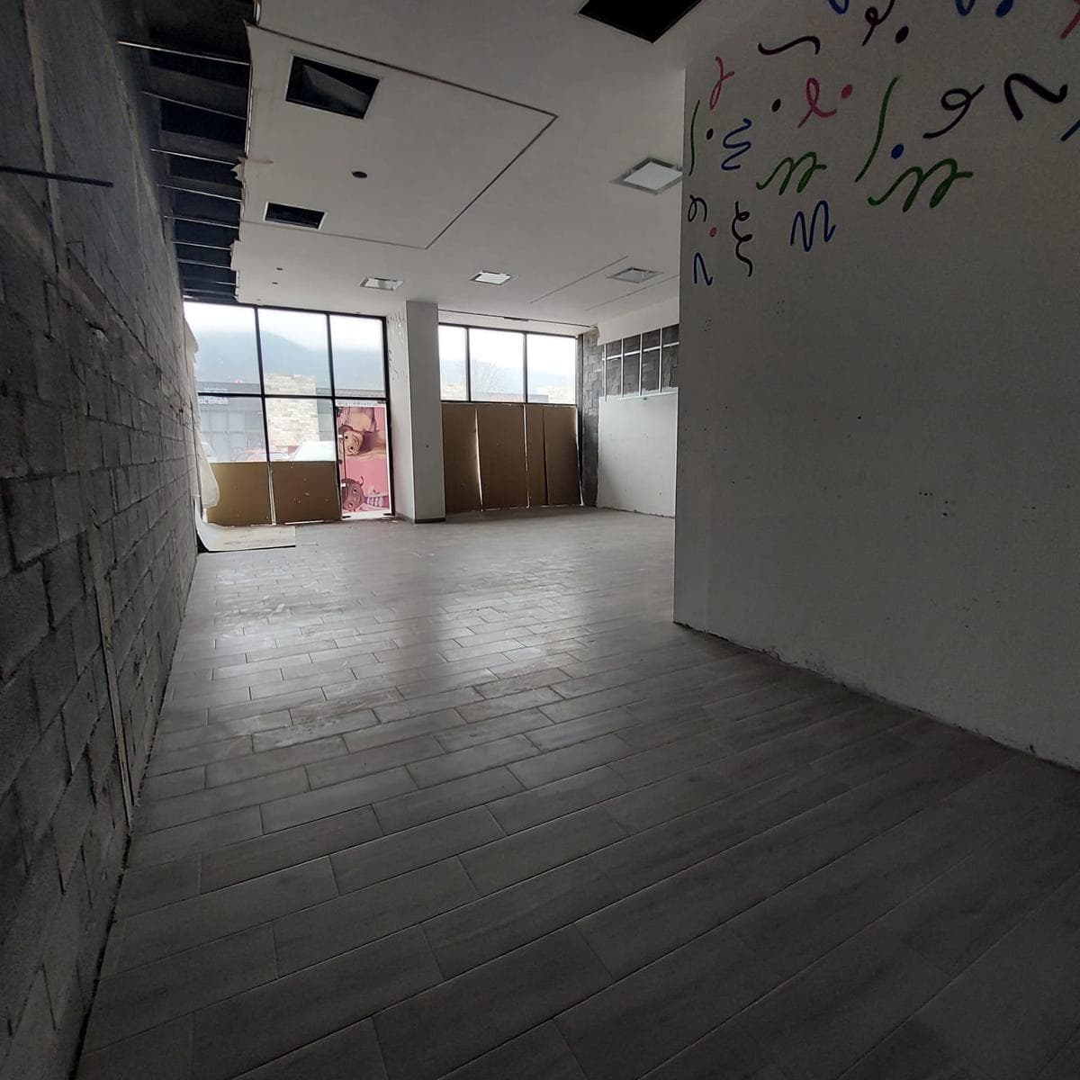 COMMERCIAL SPACE FOR RENT IN CUMBRES ELITE