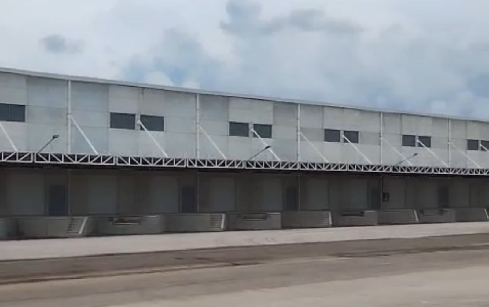WINE CELLAR FOR RENT INSIDE THE PLAYA DEL CARMEN WHOLESALE MARKET
