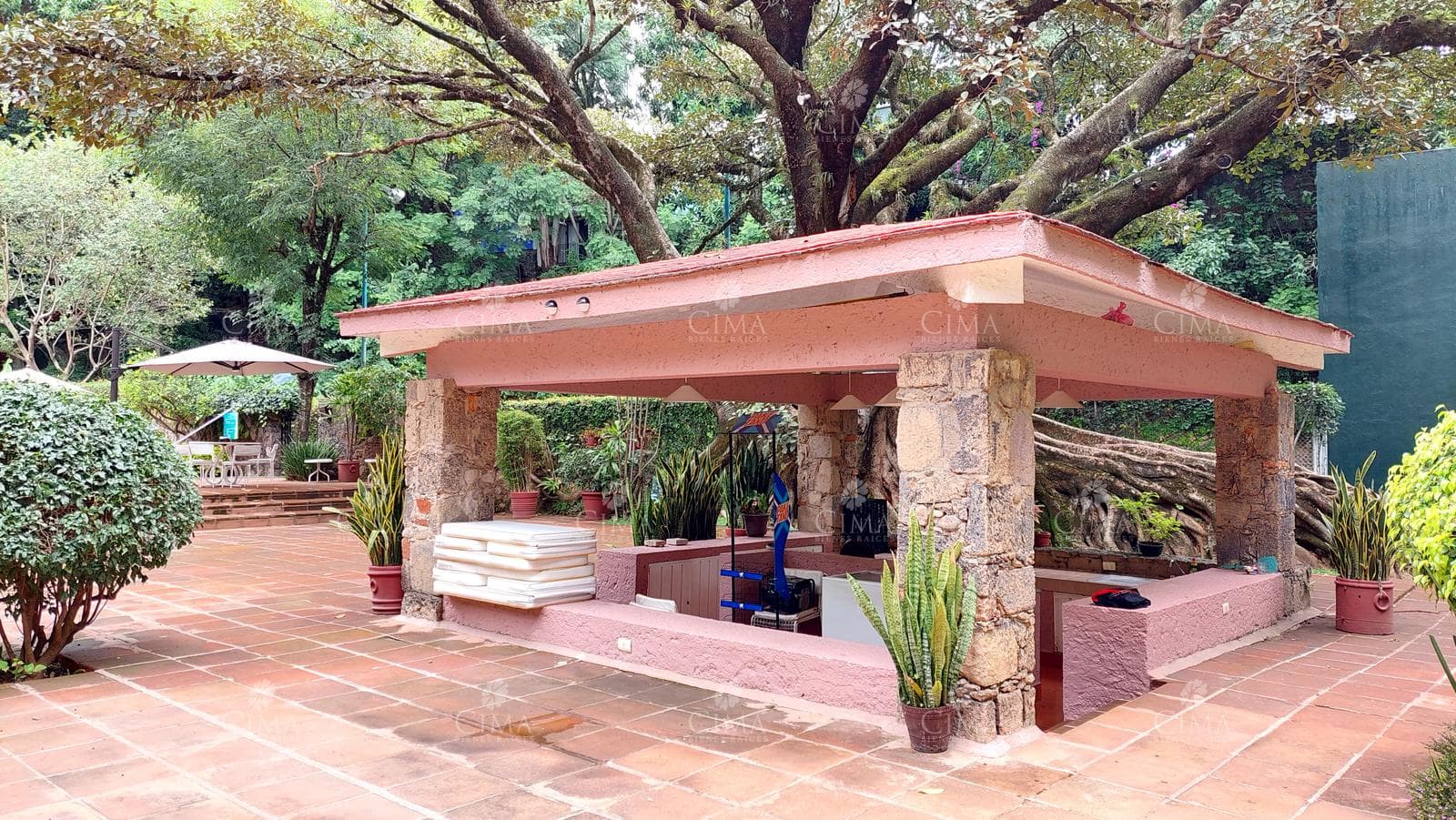 Renta departamento condominio Trapiche - R185