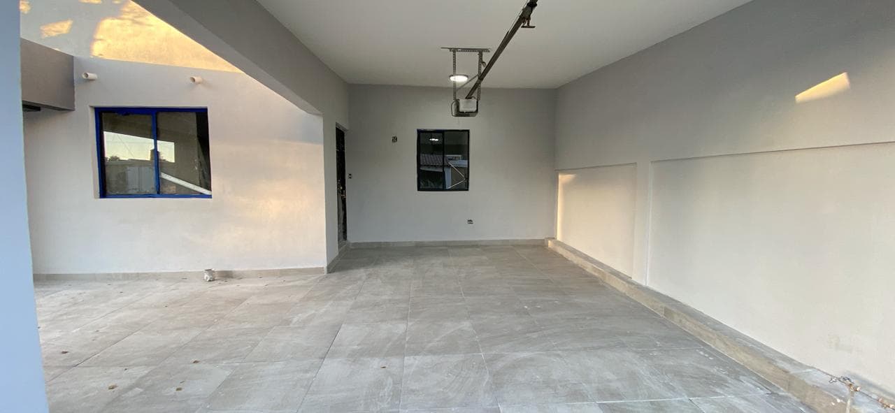 Single-Story House for Sale in Colonia Colinas