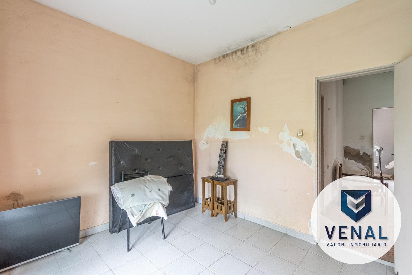 House for Sale in Don Torcuato: 3 rooms, 459 m² lot, backyard and garden, excellent residential location