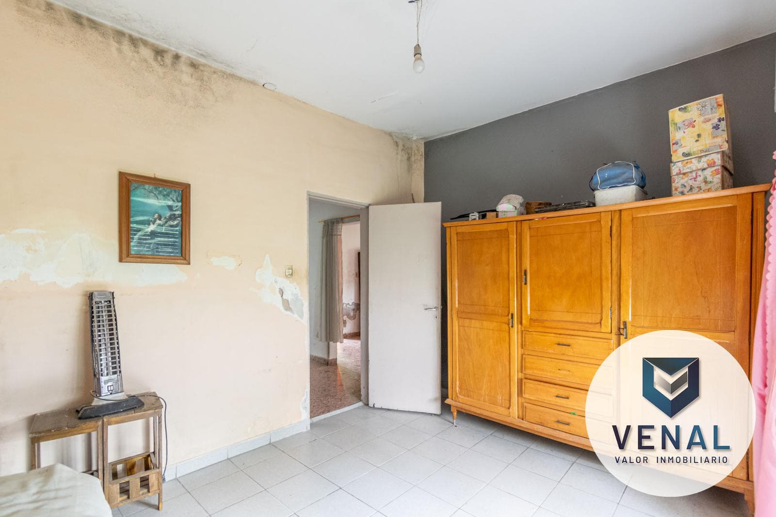 House for Sale in Don Torcuato: 3 rooms, 459 m² lot, backyard and garden, excellent residential location