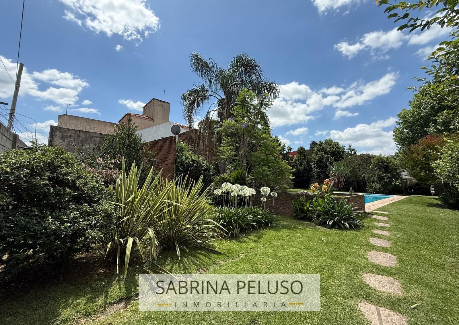 House for Sale in Paso Del Rey