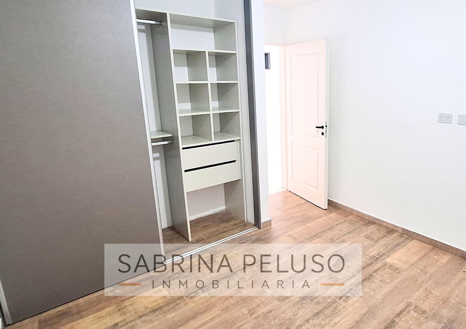APARTMENTS FOR SALE IN DOWNTOWN MORENO - Rivadavia