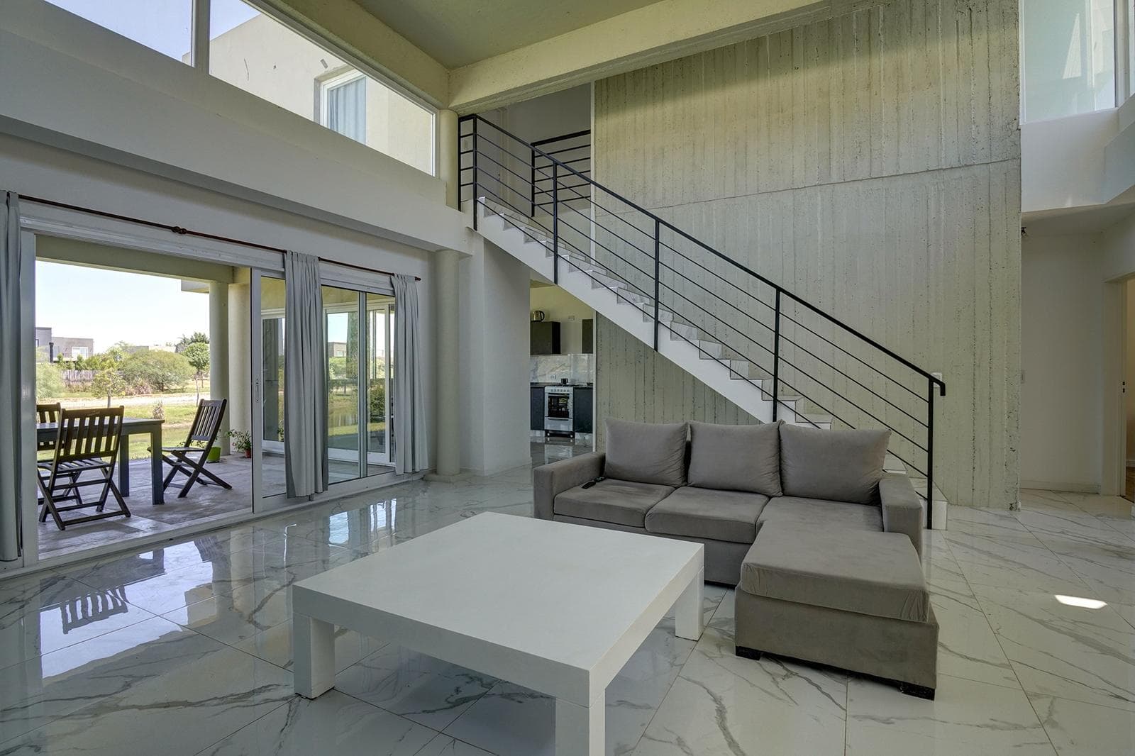 ¡¡OPORTUNIDAD!! Venta Casa 5 Ambientes. Vista al agua. Canton Puerto. Escobar