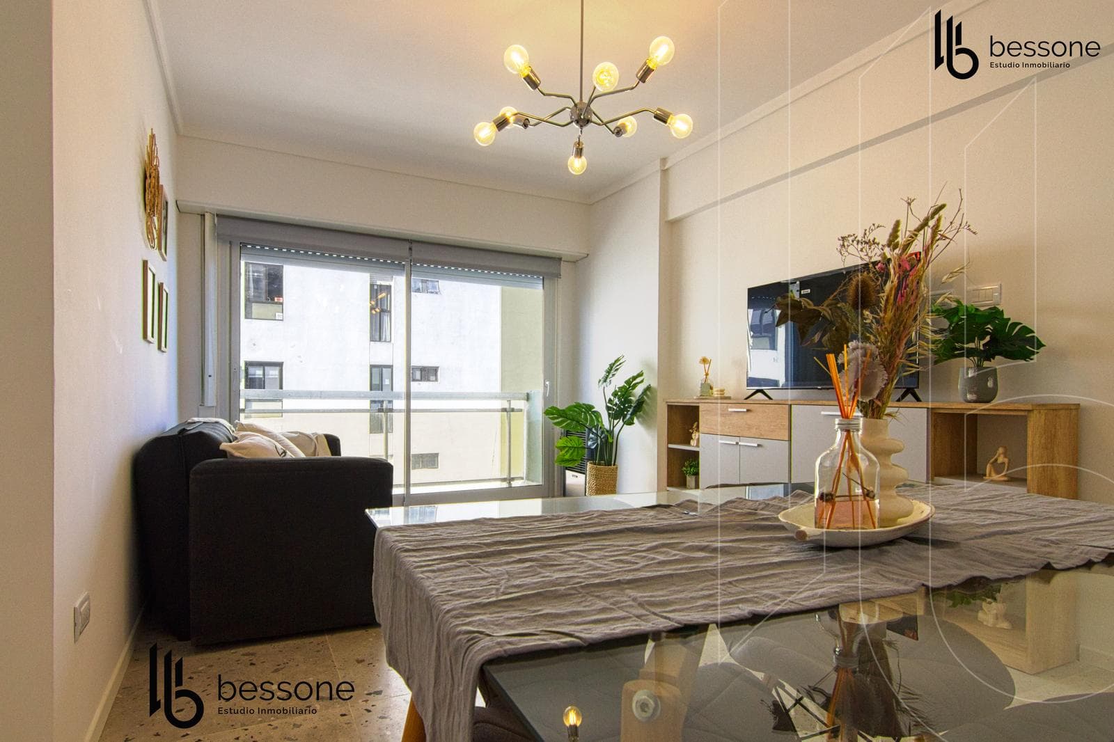 Stunning 2-room apartment with an ocean view