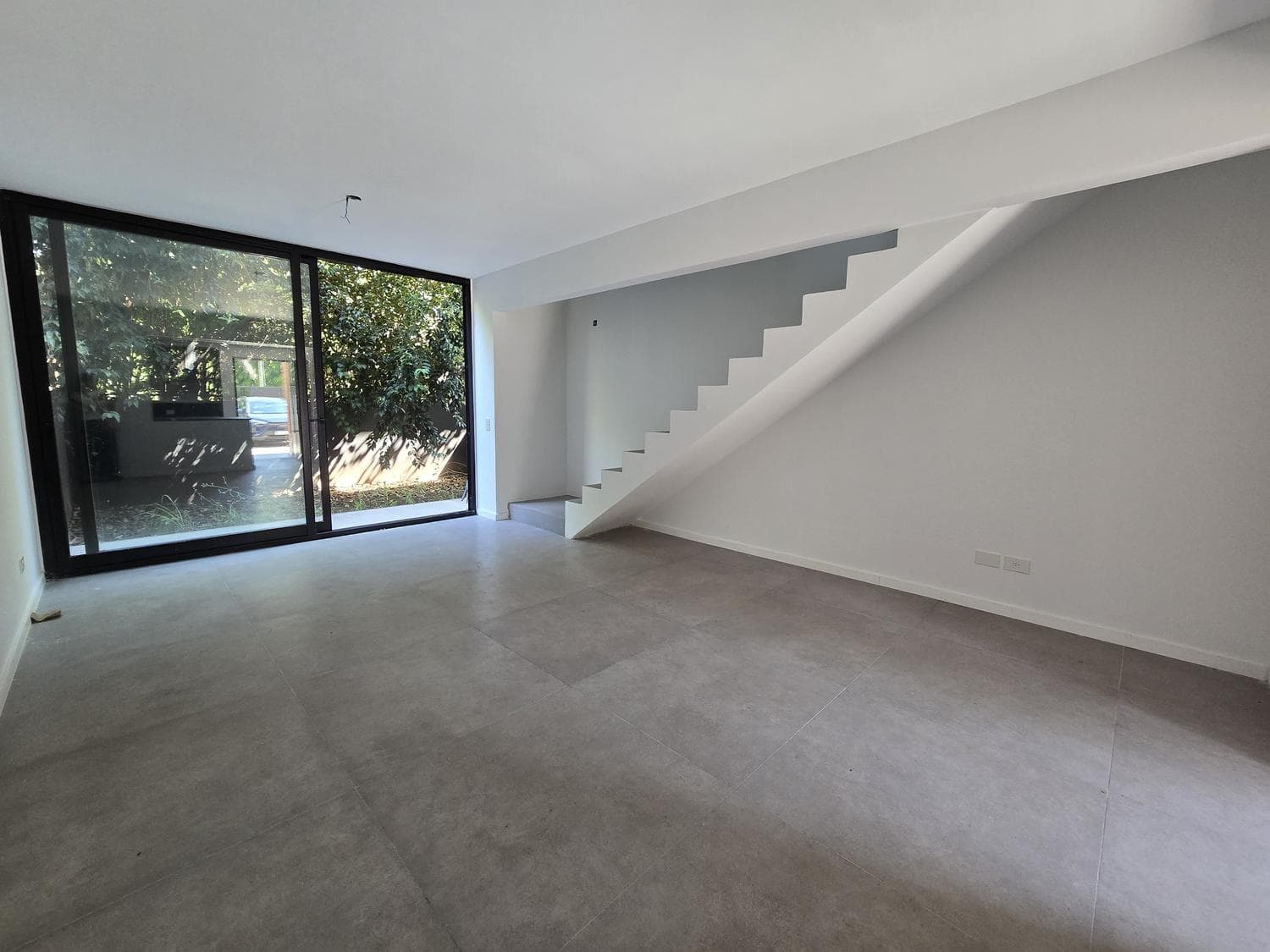 3-room duplex apartment with garden