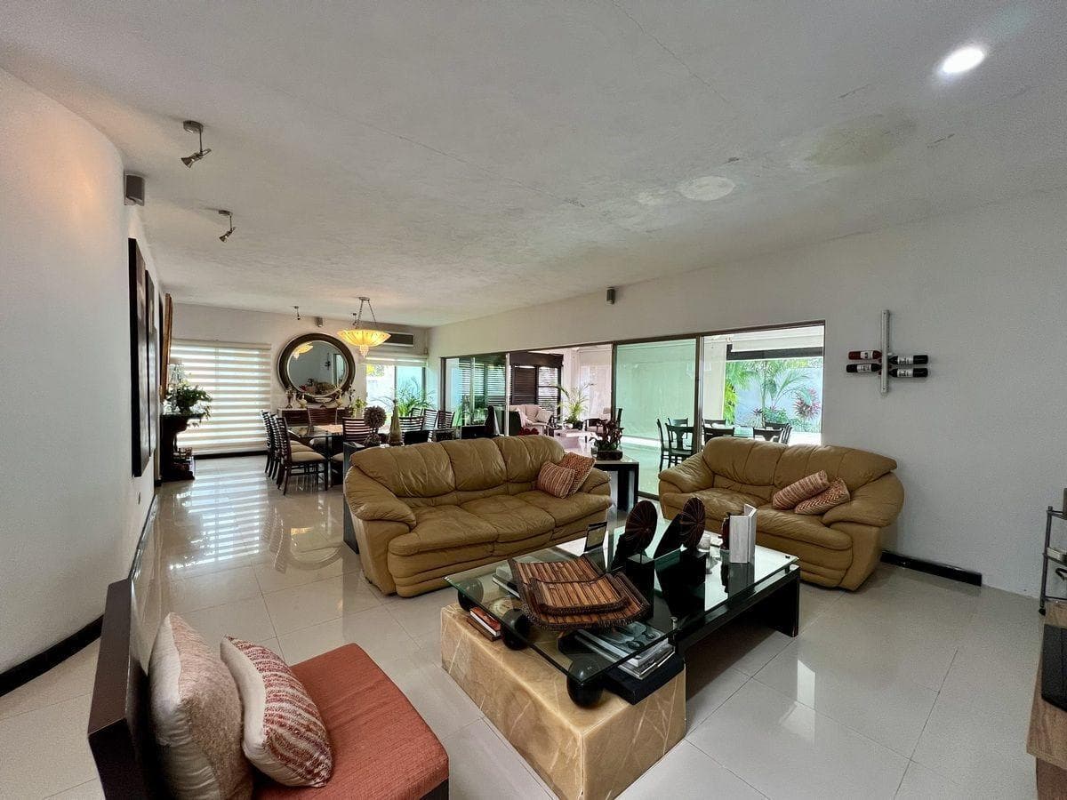 House for sale, Mexico City