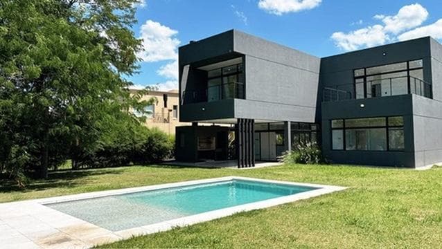 For Sale: Minimalist-style house in Haras Santa María, 4 bedrooms, pool