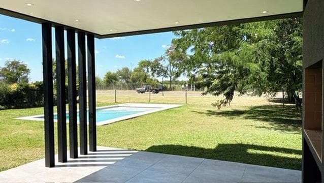 For Sale: Minimalist-style house in Haras Santa María, 4 bedrooms, pool