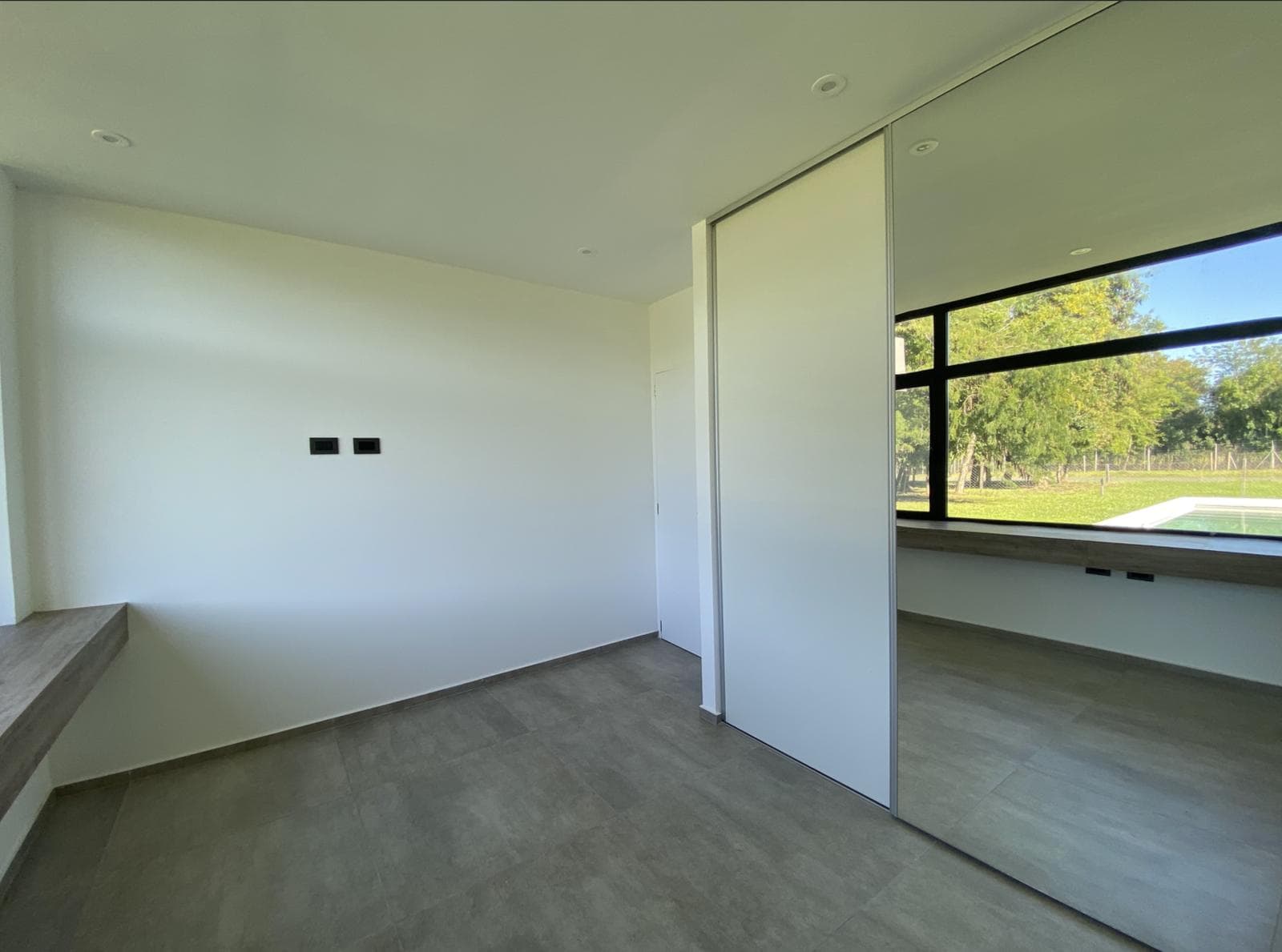For Sale: Minimalist-style house in Haras Santa María, 4 bedrooms, pool