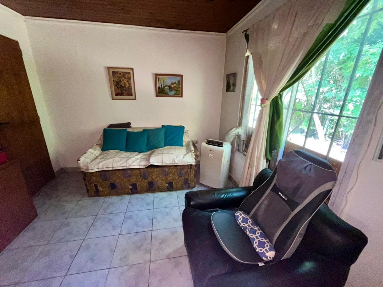 For Sale: 2 Houses (3-room and 2-room), industrial-style construction, on a 1,000-meter lot in Exaltación de la Cruz