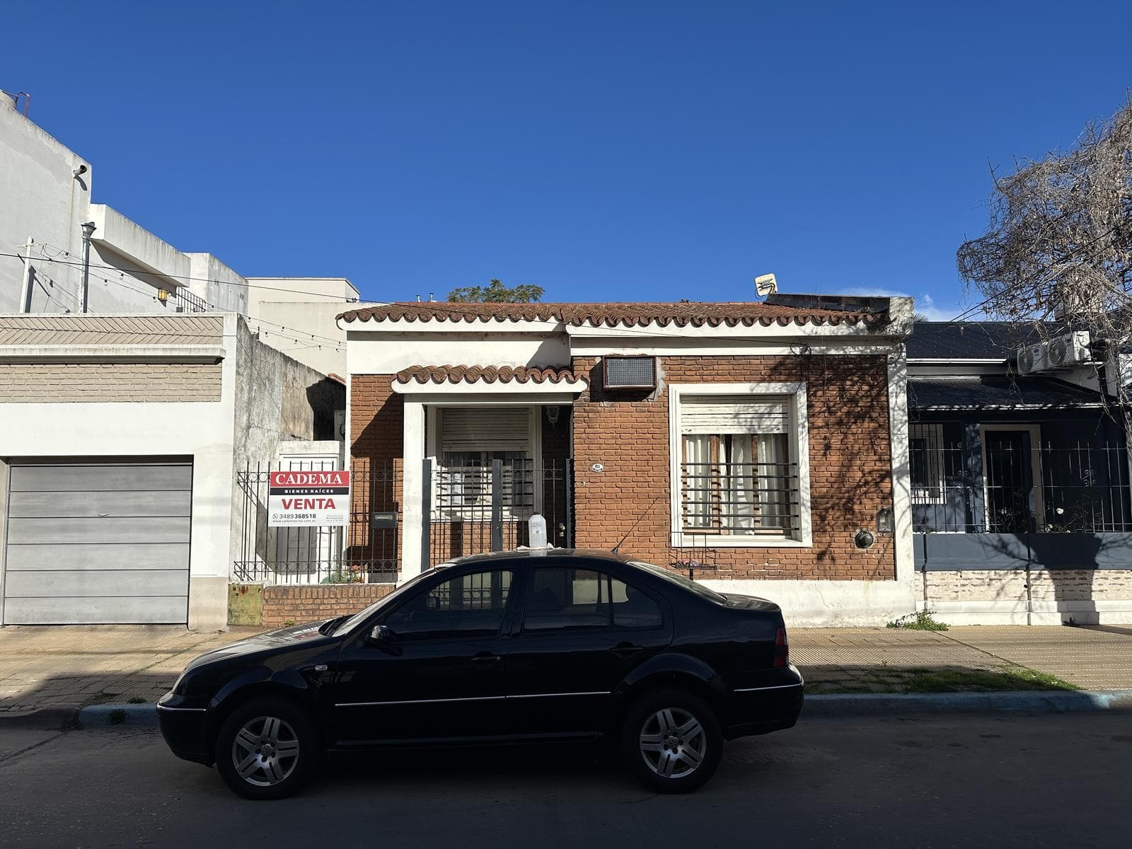 2-Bedroom House for Sale. With a Patio. Downtown Zárate