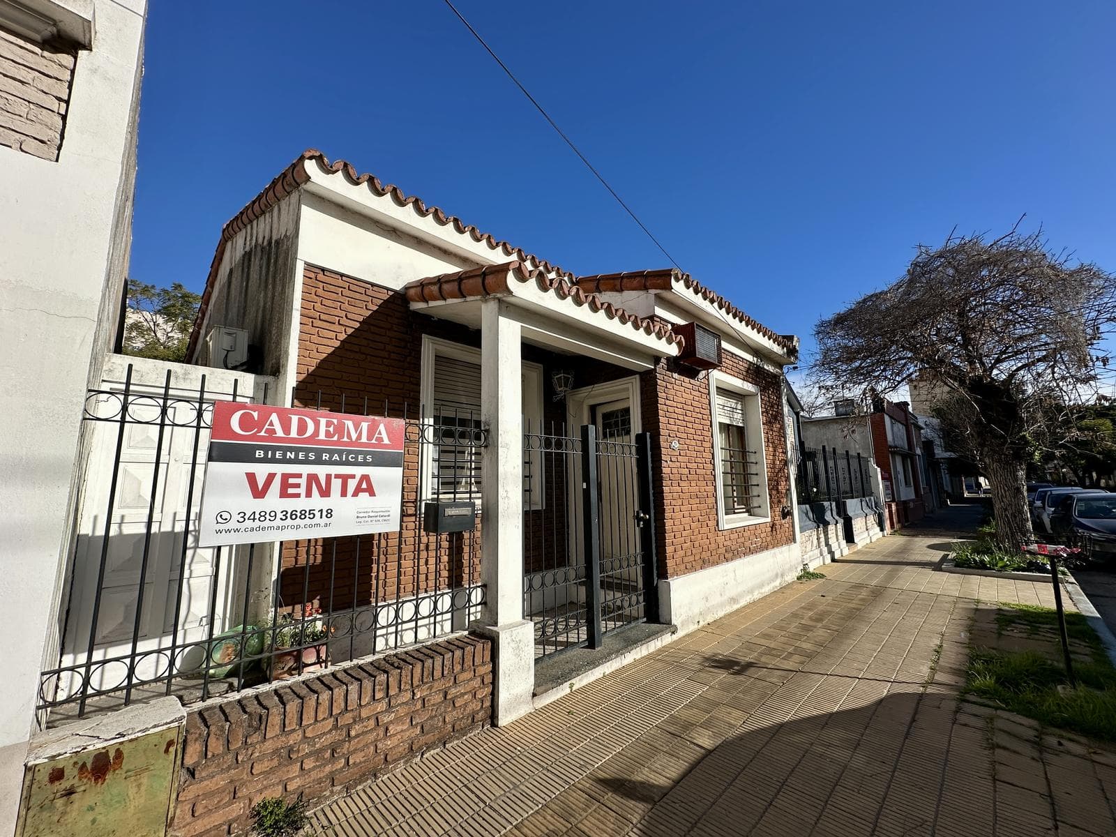 2-Bedroom House for Sale. With a Patio. Downtown Zárate