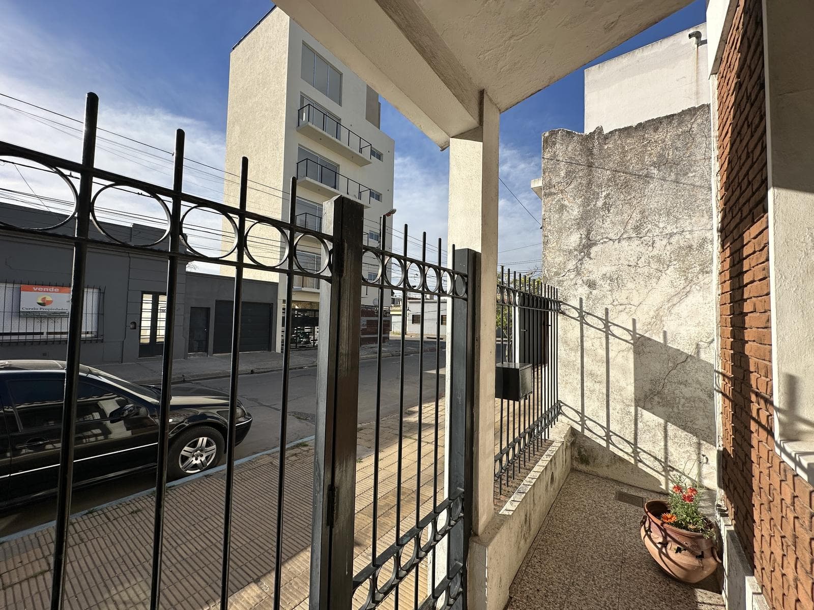 2-Bedroom House for Sale. With a Patio. Downtown Zárate