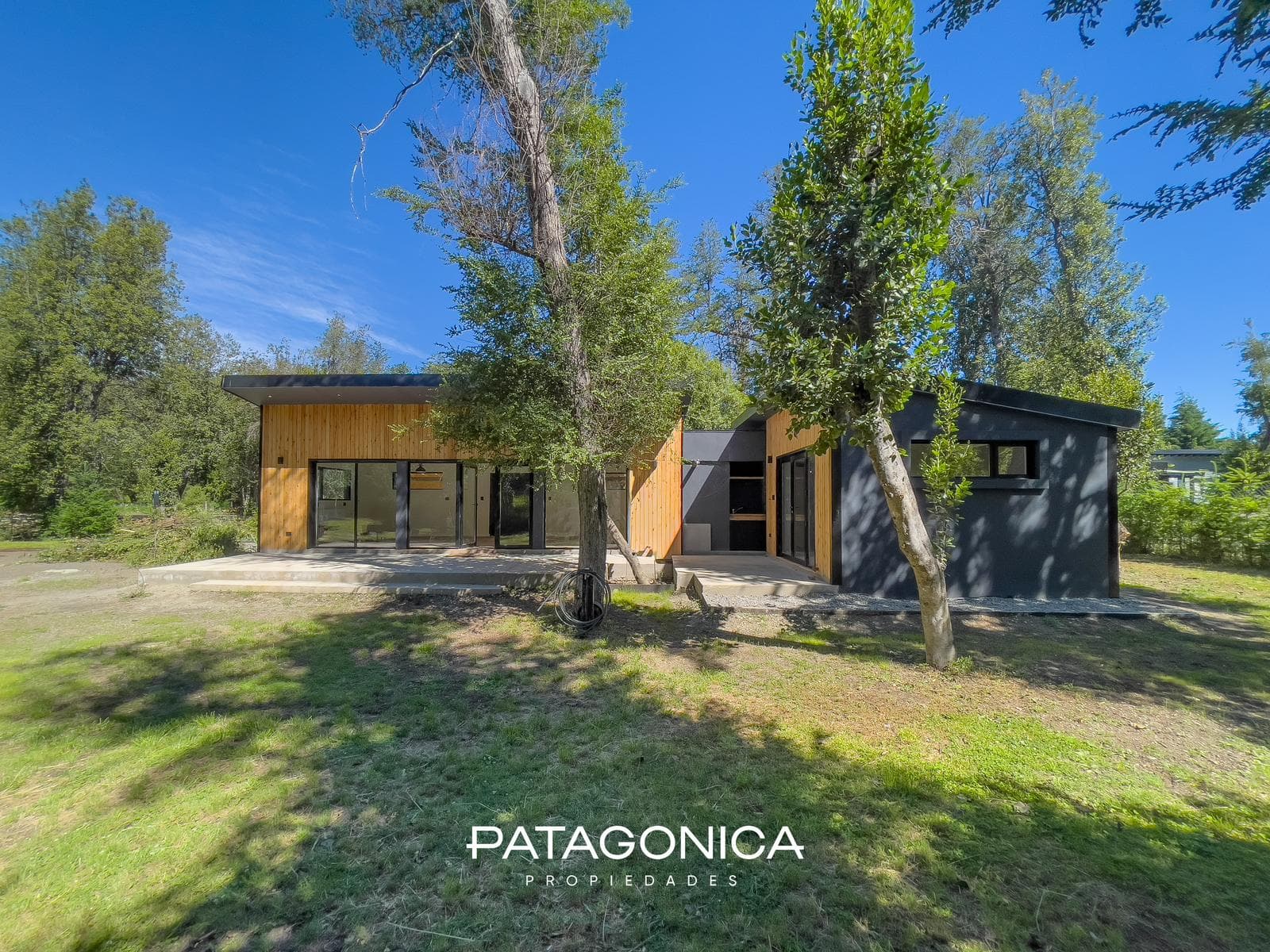 BRAND-NEW HOUSE FOR SALE. 3 rooms + tiny house. Las Balsas neighborhood