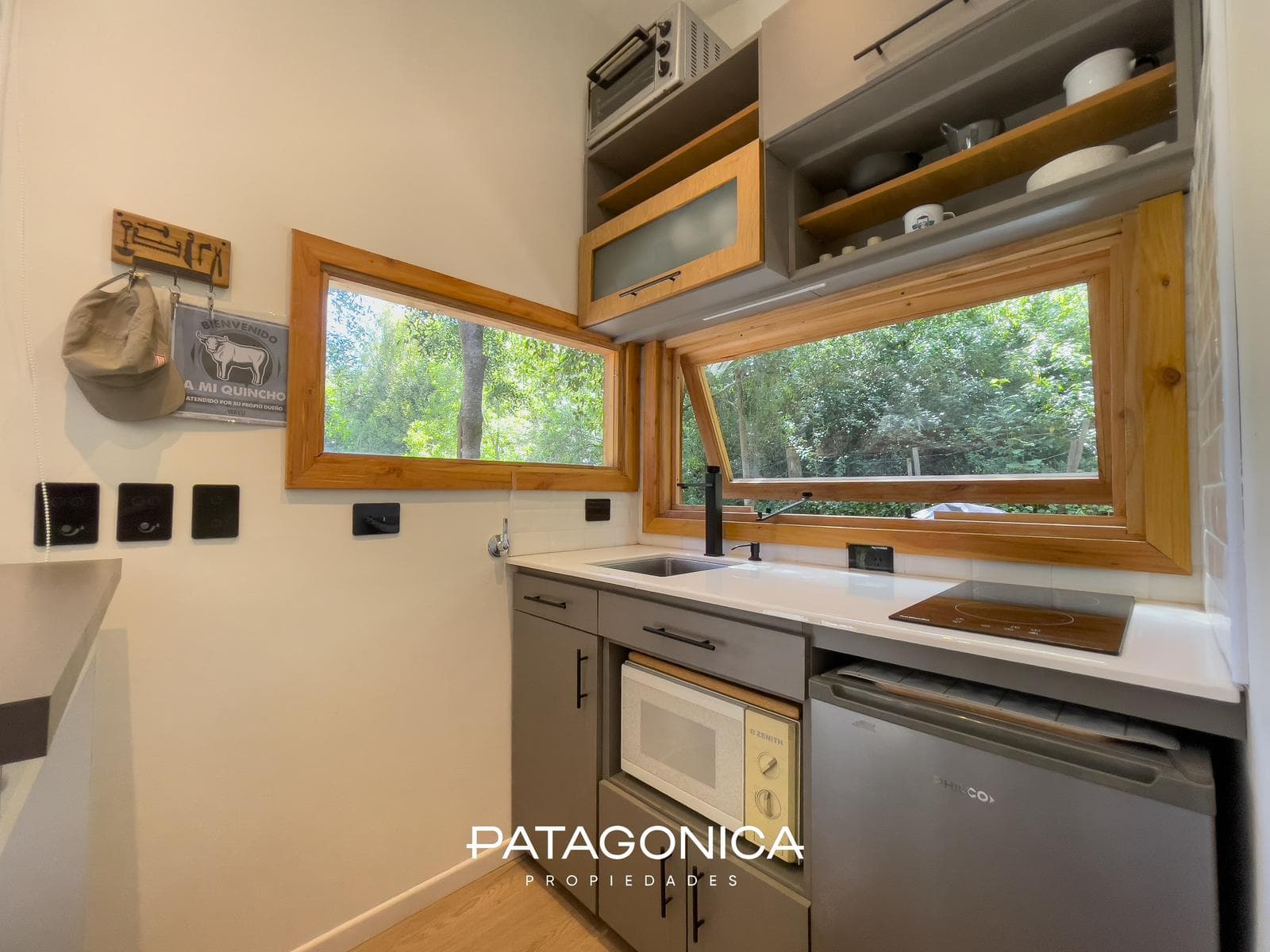 BRAND-NEW HOUSE FOR SALE. 3 rooms + tiny house. Las Balsas neighborhood
