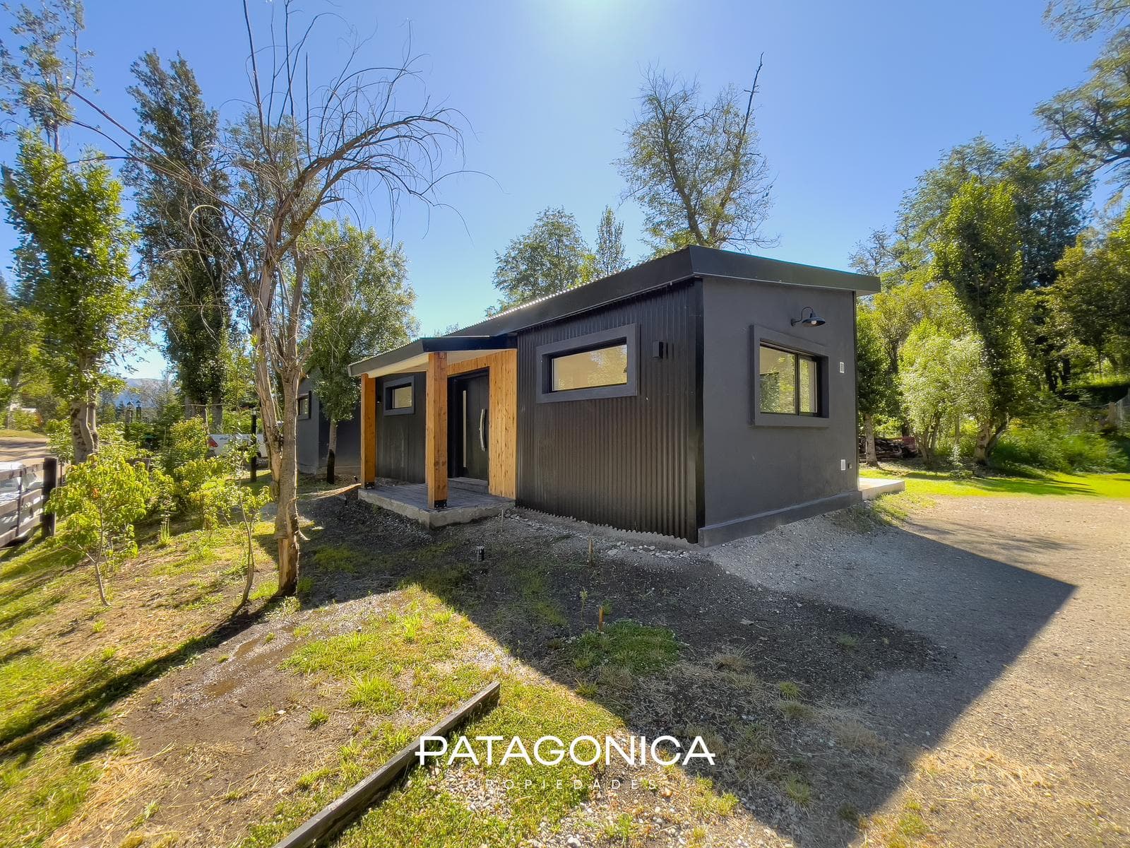 BRAND-NEW HOUSE FOR SALE. 3 rooms + tiny house. Las Balsas neighborhood