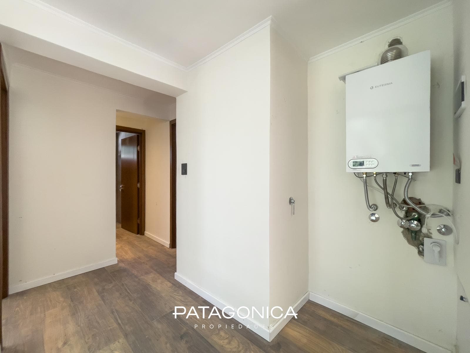 BRAND-NEW HOUSE FOR SALE. 3 rooms + tiny house. Las Balsas neighborhood