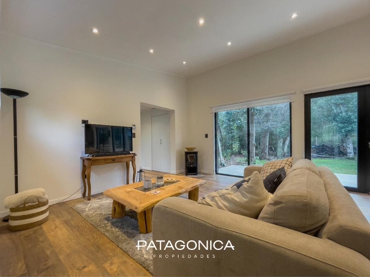 BRAND-NEW HOUSE FOR SALE. 3 rooms + tiny house. Las Balsas neighborhood