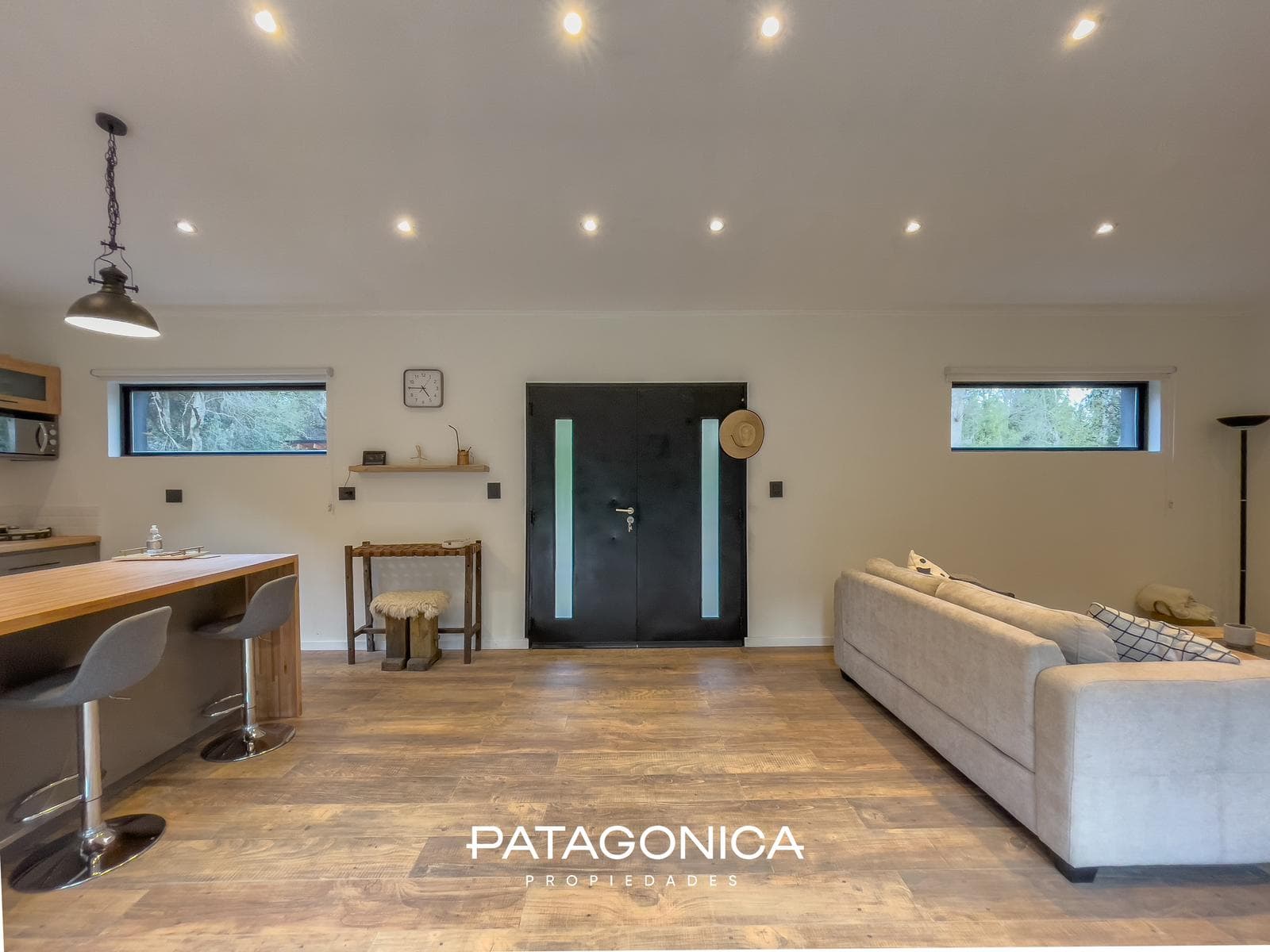 BRAND-NEW HOUSE FOR SALE. 3 rooms + tiny house. Las Balsas neighborhood