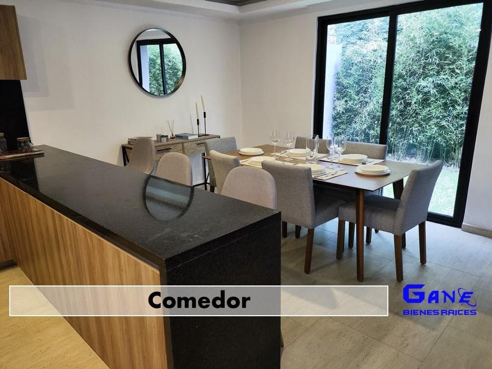 Private Home for Sale: Brisa Lago Esmeralda, Atizapán, State of Mexico