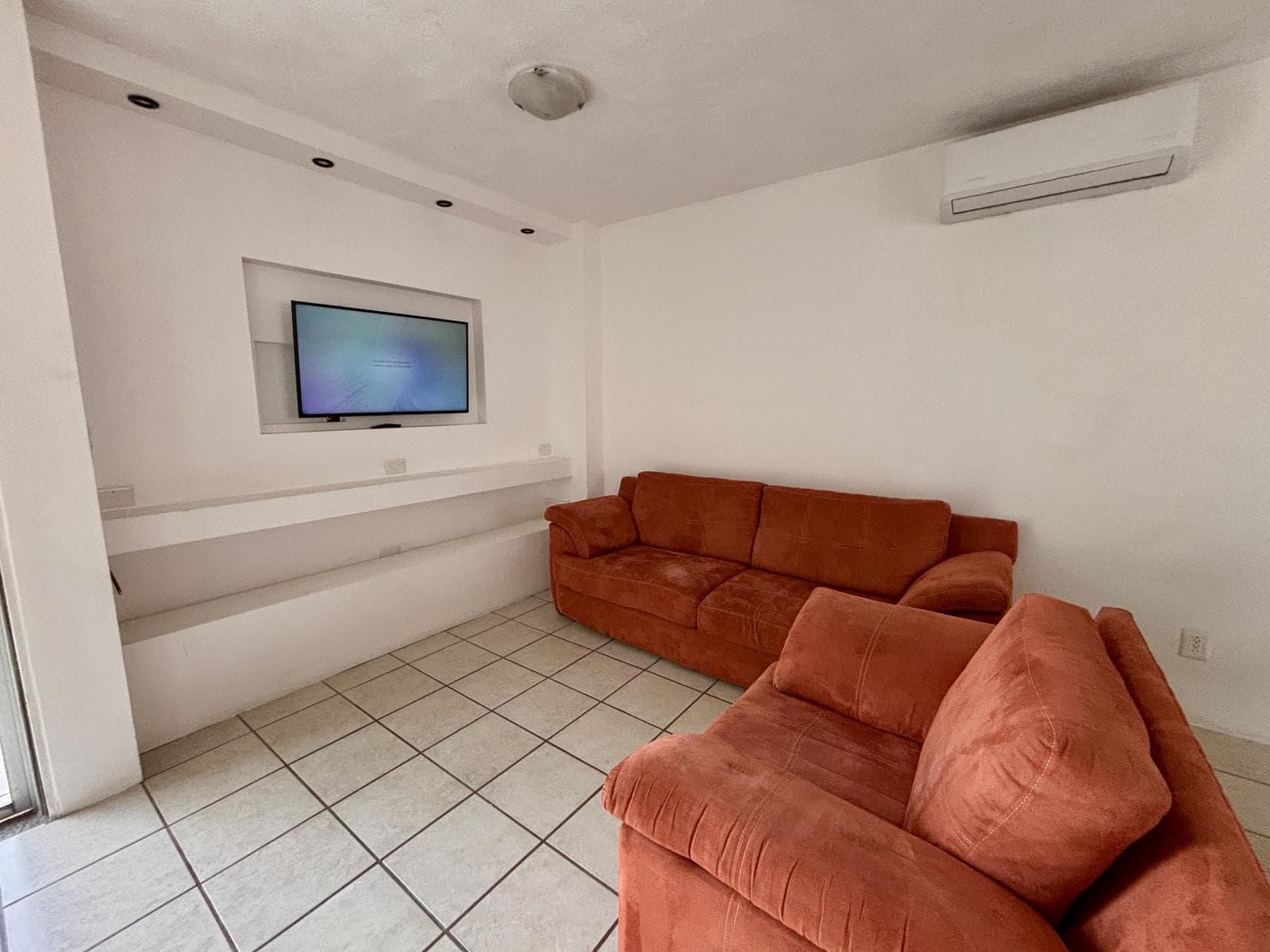Furnished 3-bedroom house for rent in Valle Dorado