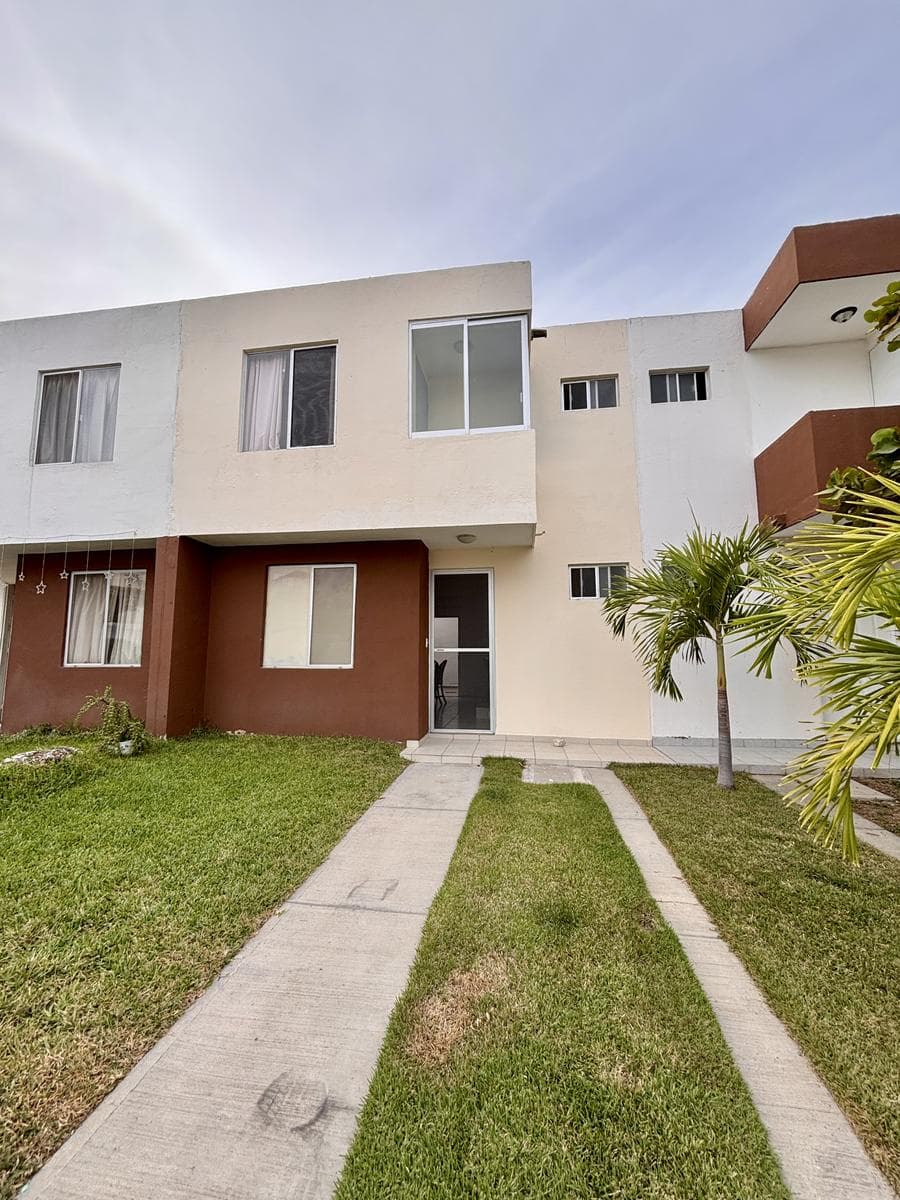 Furnished 3-bedroom house for rent in Valle Dorado
