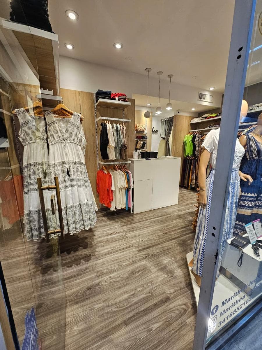 Local women's clothing business, strong customer base, profitability