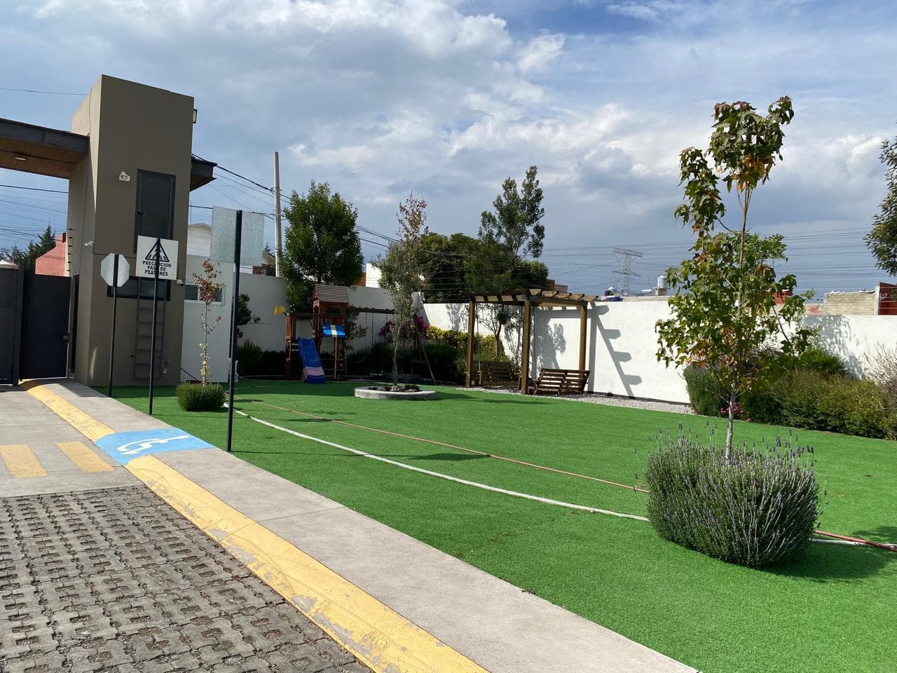 House for Sale in San Salvador Tizatlalli, Metepec