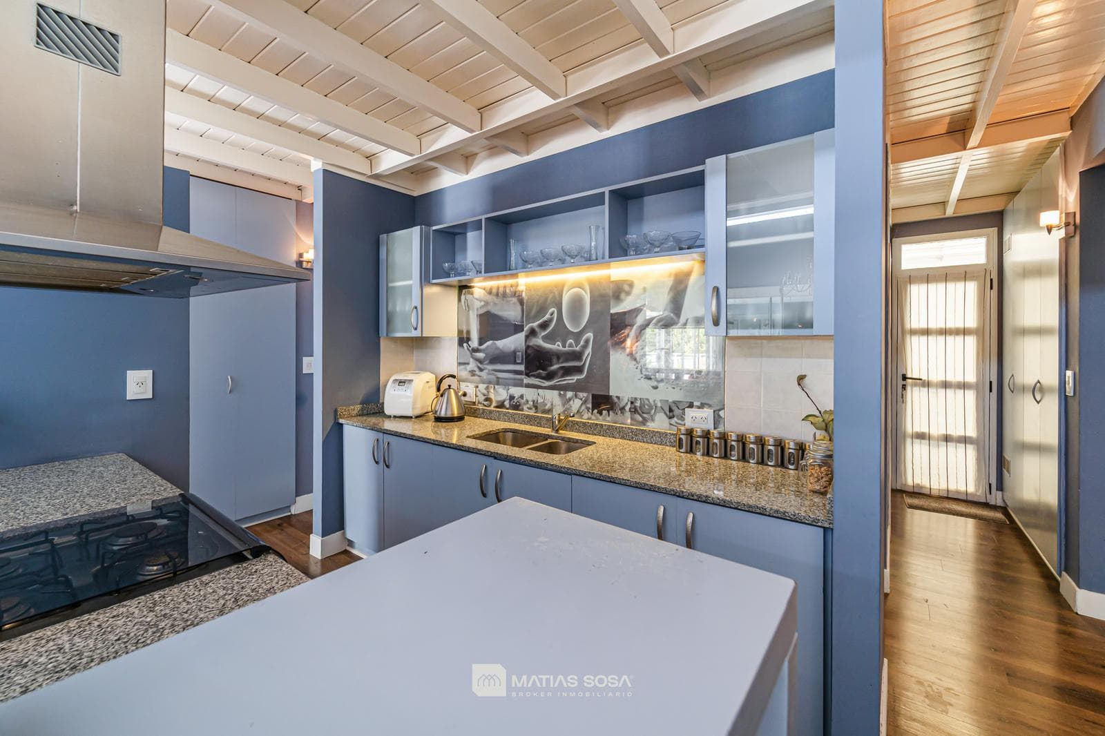 Casa en Sierra De Los Padres - Piscina - Moderna