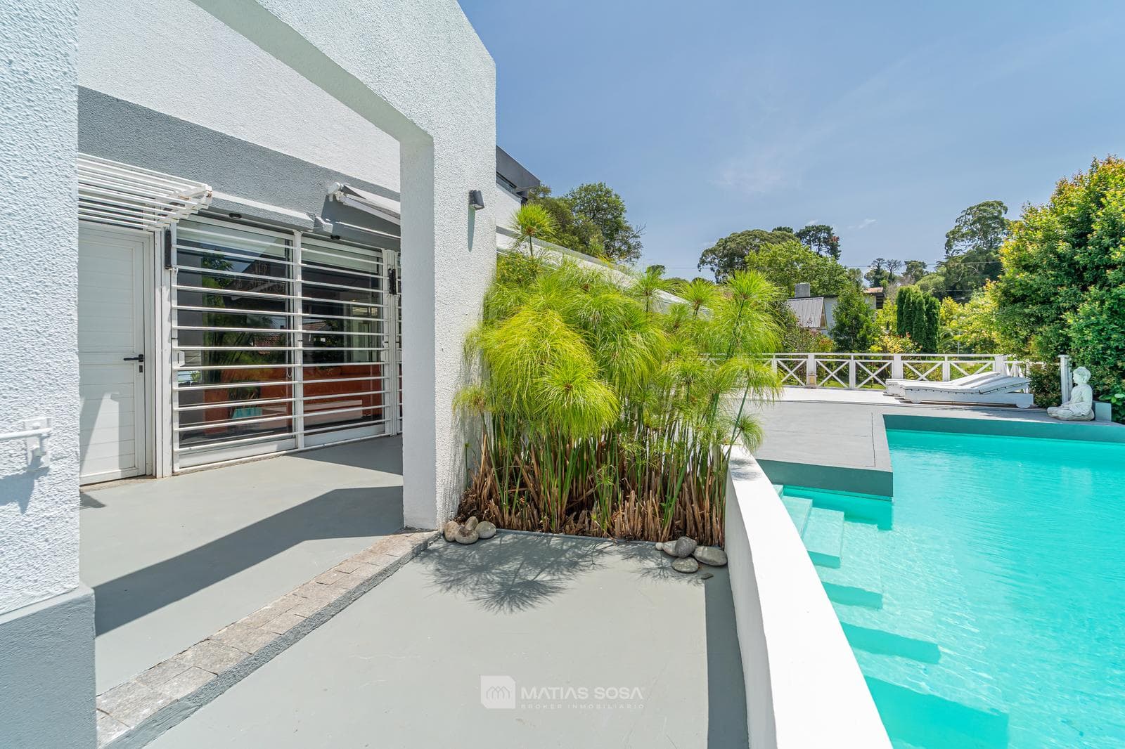 Casa en Sierra De Los Padres - Piscina - Moderna