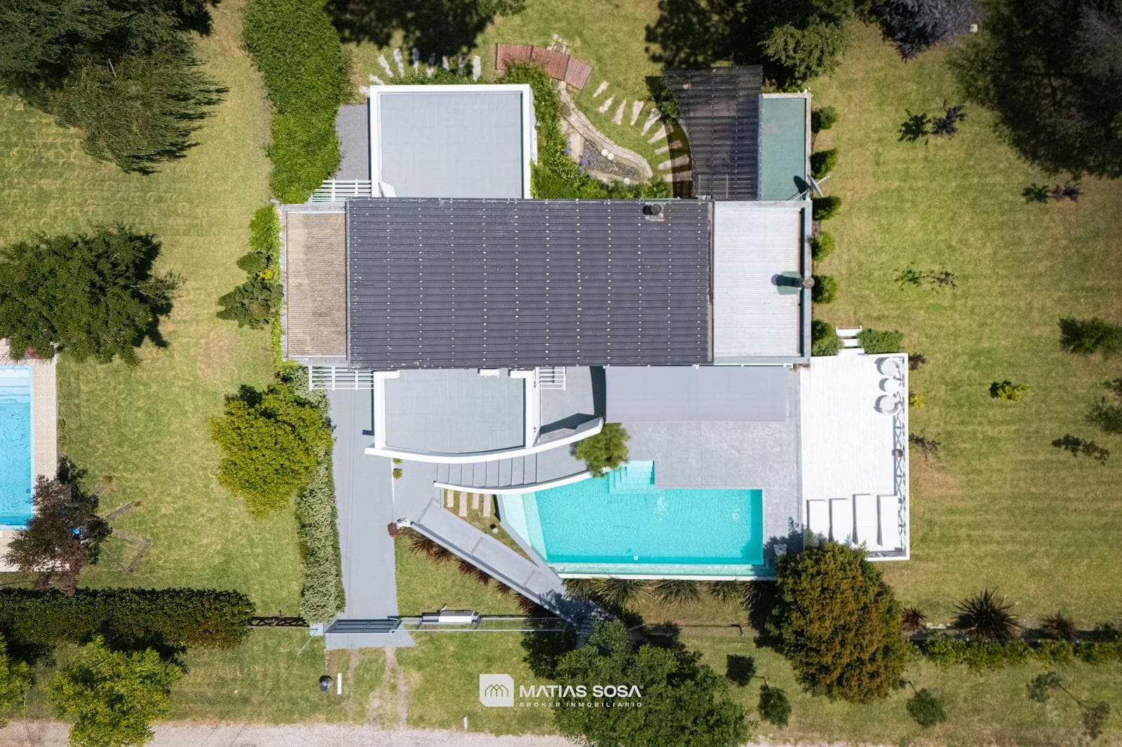Casa en Sierra De Los Padres - Piscina - Moderna